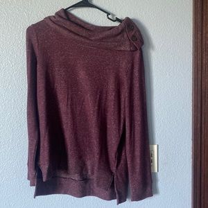 Market and spruce size small sweater with button detail